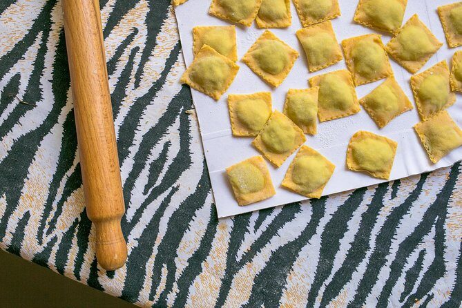 Cesarine: Small group Pasta and Tiramisu class in Turin - Small group size: the sweet spot, and the thing to watch