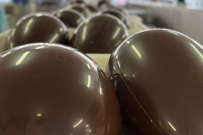Chocolate Made in Piedmont: Guided Tour with Tastings - The guided tasting and take-away chocolates