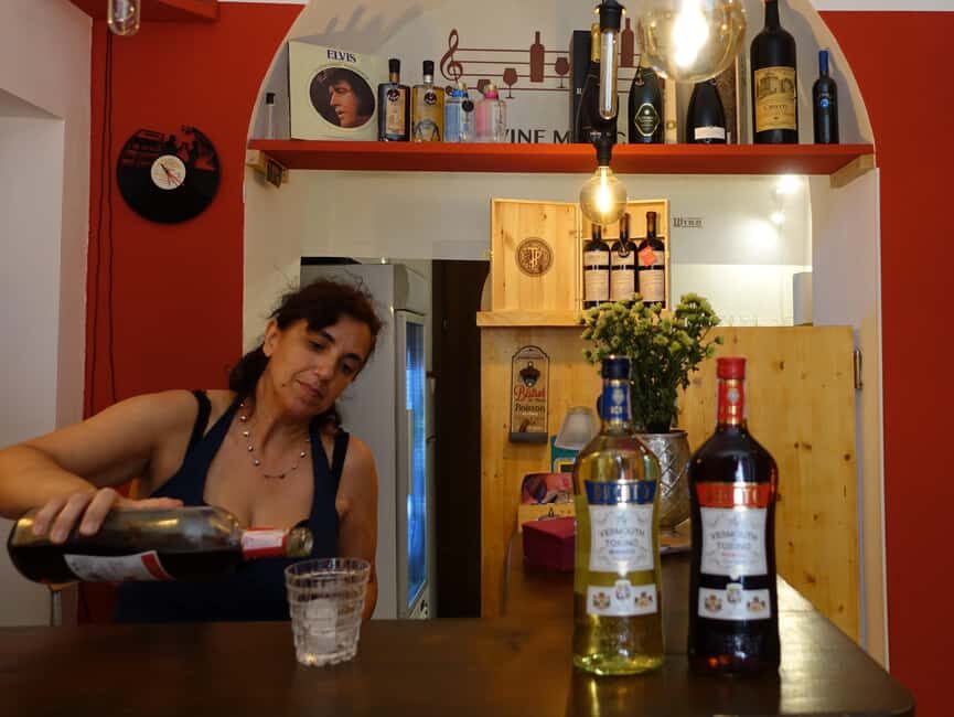 Easy Vermouth Tasting in Turin City Center - Finding the boutique wine bar near the Royal Palace