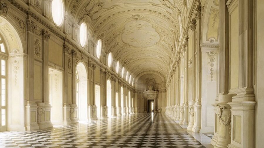 La Venaria Reale Entry Ticket and Hop-on Hop-off Bus Tour - One day or two: matching the pace to how you like to travel