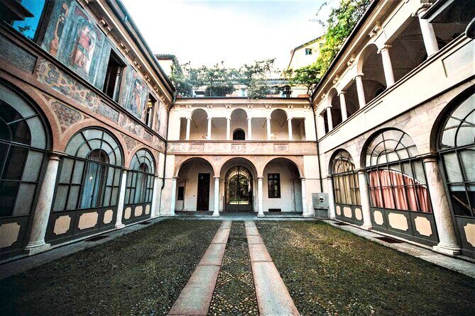 PRIVATE tour of UNUSUAL and hidden Turin for curious people - Churches, historic cafes, and Roman traces on one route