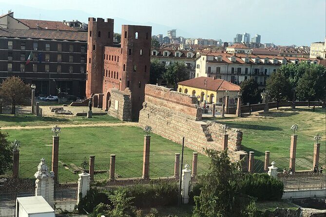 Royal Palace and Shroud Chapel with local Guide & ticket - Stop 2: Cappella della Sacra Sindone (Guarini’s Shroud Chapel)