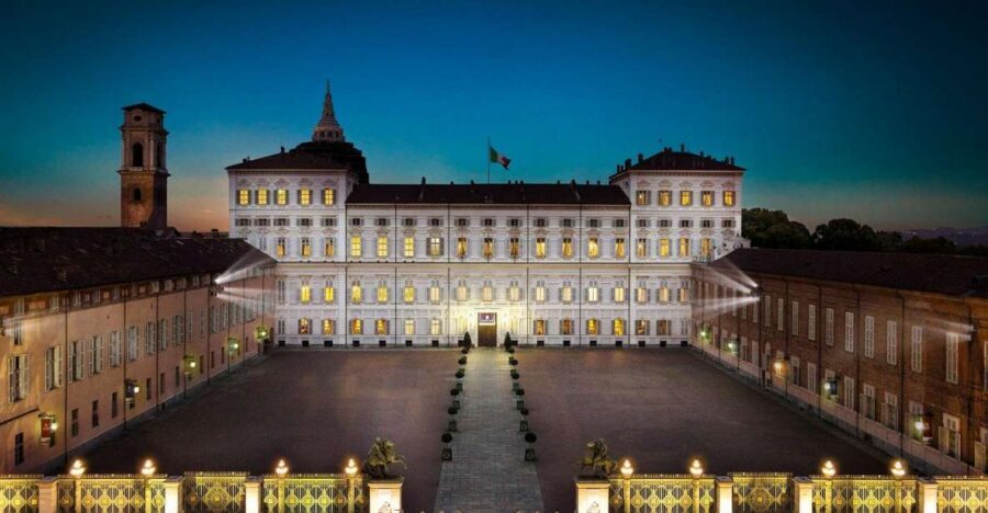 Royal Palace of Turin and Palazzo Madama Night Guided Tour - The Royal Palace of Turin: symbols and ceremonial rooms