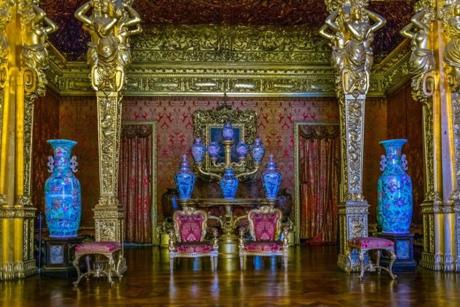 Royal Palace of Turin Skip-the-Line Ticket and Guided Tour - Royal apartments, ballroom, throne hall, and gallery: power you can see