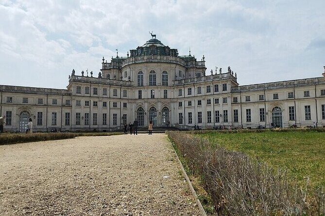 Stupinigi Hunting Palace & Sacra di San Michele - Starting in Turin: the easy logistics that make the day feel effortless