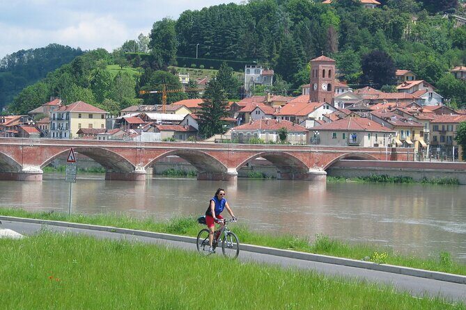 Surprising Turin by bike - Starting at Corso Alessandro Tassoni: Bikes, Helmets, and a Simple Plan