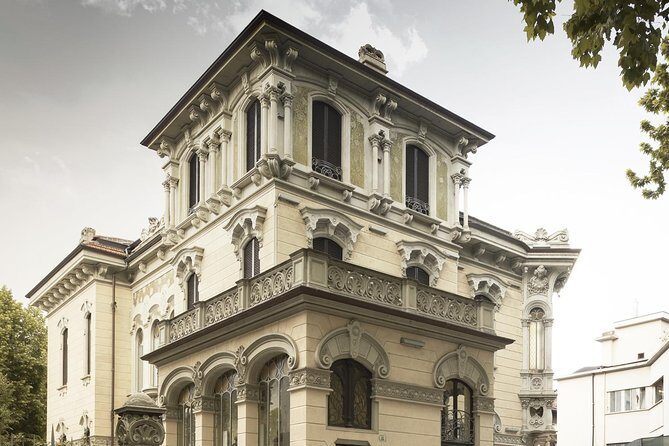 Turin, Art Nouveau walking tour and coffee break - Stop 4: Chiesa di Gesù Nazareno and Liberty influences in a church