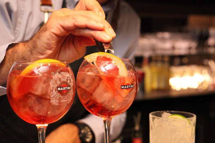 Turin: Cocktail Masterclass at Casa Martini - The Production Secrets Part: What the Ambassador Brings to the Class
