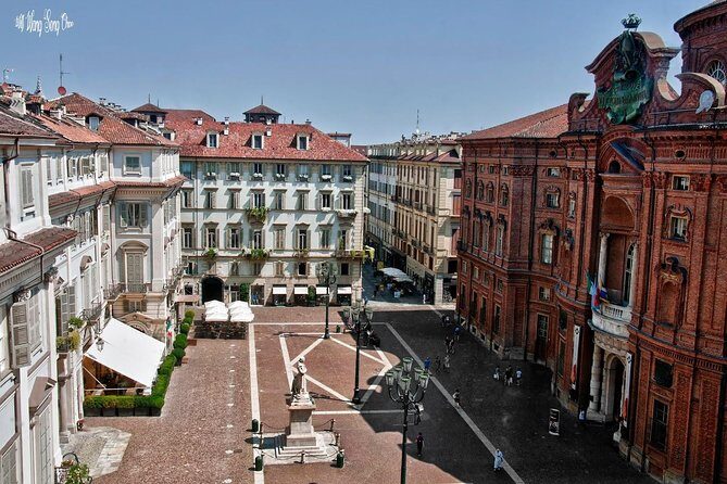 Turin, Explore the city in a Walking guided tour - The cathedral area and the Renaissance clue at San Giovanni Battista