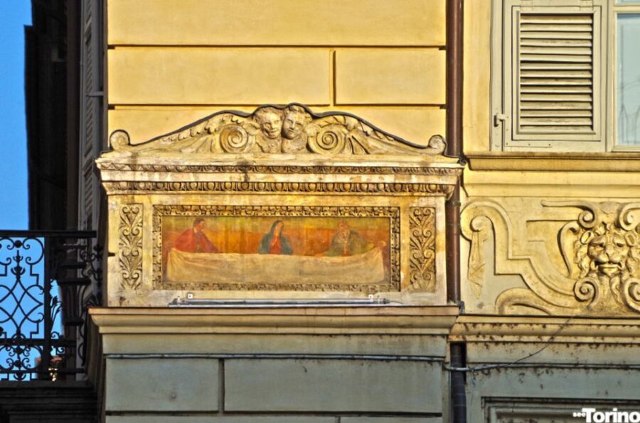 Turin Express Walking Tour - Parliament origins at Palazzo Madama and Palazzo Carignano