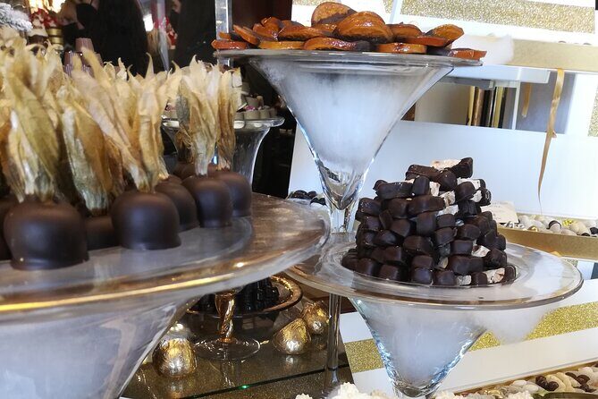 Turin Gourmet Tour: A Premium Tasting Experience by Do Eat Better - Piazza San Carlo and the San Carlo Borromeo Wine Bar: Your First Pour