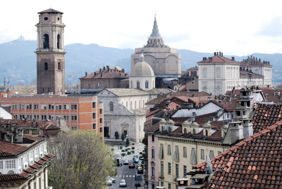 Turin: Guided Sightseeing Walking Tour - Key highlights you’ll feel right away