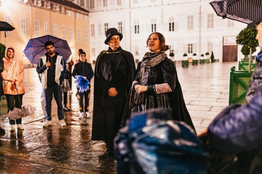 Turin: Magic Guided Tour - The Cathedral façade and the Holy Shroud clue