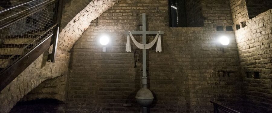 Turin Noir: The Darkest Walking Tour - Practical tips: what to bring, what to expect, and who it suits