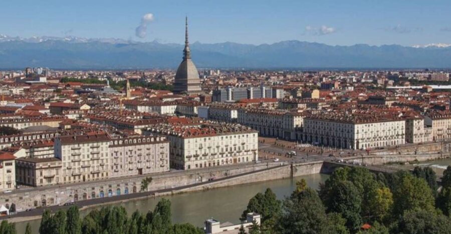 Turin: Private custom tour with a local guide - Meeting your guide: hotel pickup and a realistic start