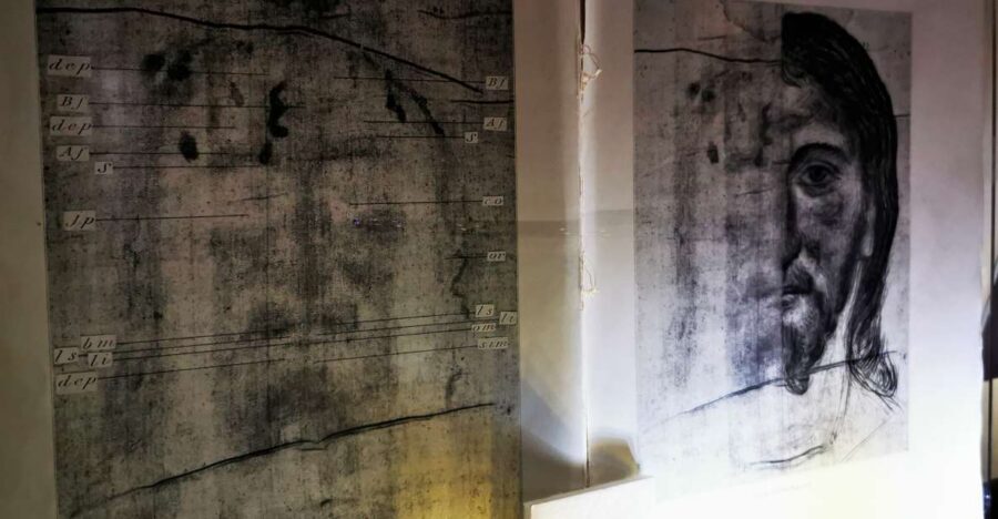 Turin: Private Tour on The Path of The Holy Shroud - How this 3-hour private route works in Turin