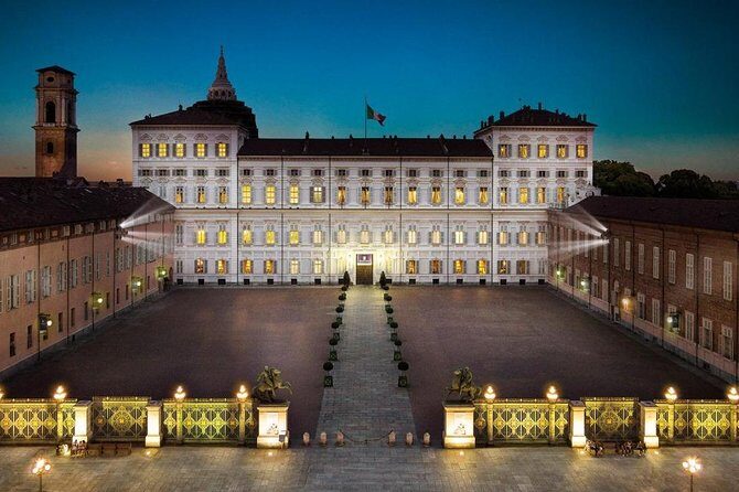 Turin: Royal Palace Guided Tour - The guided walk around Turin Cathedral and the Palatine Gate