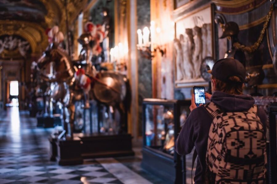 Turin: Savoy Royal Palace Small Group Guided Tour - Skip-the-line entry: why the “separate entrance” matters in real life