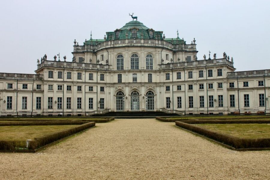 Turin: Stupinigi Palace UNESCO Site Guided Historical Tour - Stupinigi Palace in 90 Minutes: what you really get