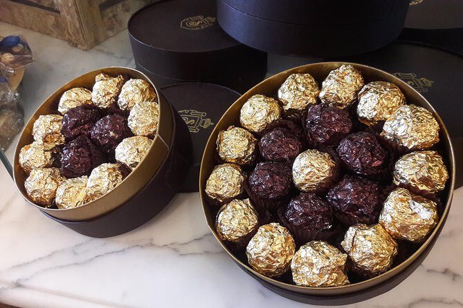 Turin Sweet & Chocolate Walking Food Tour by Do Eat Better - Stop 4: Piazza Castello for Cremino or Gianduiotto (Taste Two Turin Icons)