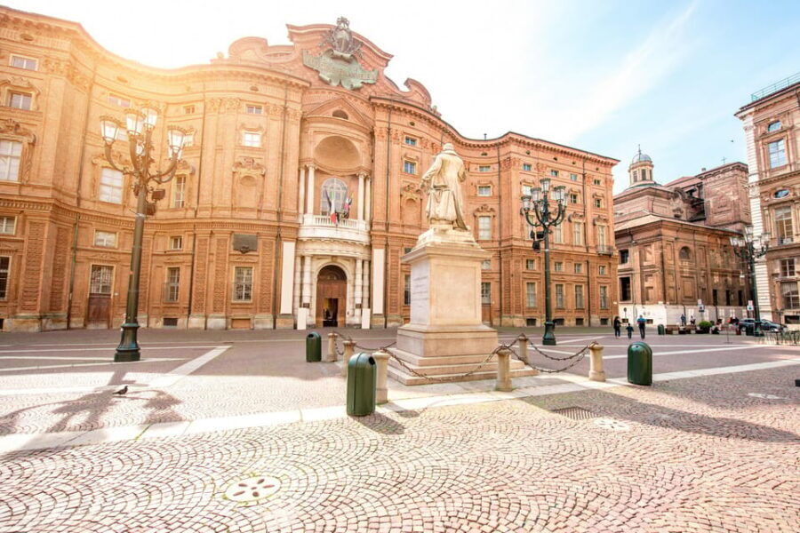 Turin Top Sights Private Walking Tour - Getting your bearings on Turin’s grandest streets