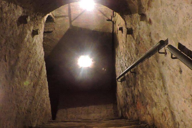 Turin: Torino Sotterranea® guided tour - Stop 1: Museo Pietro Micca and the 1706 siege tunnels