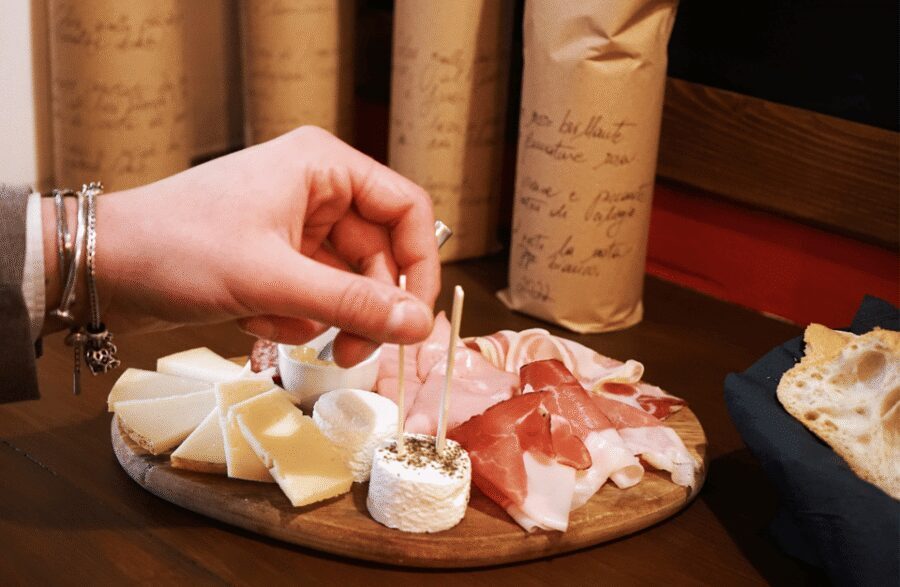 Wine Tasting near Royal Palace of Turin with Food Platter - Key points to know before you go